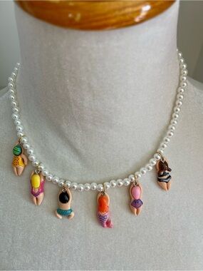 Beach swimmers bikini charms small pearl necklace